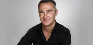 Iain Hutchison, Digitain: entendendo a influência da tecnologia Iain Hutchison digitain