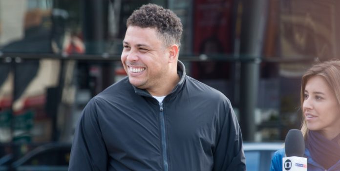 Betfair e ronaldo realizam acao em restaurante