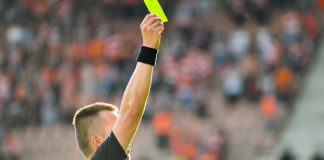 Felippe Marchetti, Sportradar: “às vezes, o jogador acha que é só tomar um cartão e que não vai ter uma consequência mais grave” Felippe Marchetti, Sportradar: “o jogador acha que é só tomar um cartão e que não vai ter uma consequência mais grave”