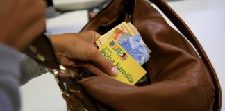 Governo decide proibir beneficiários do Bolsa Família e BPC de apostarem Governo visa proibir apostas de beneficiários do Bolsa Família e BPC