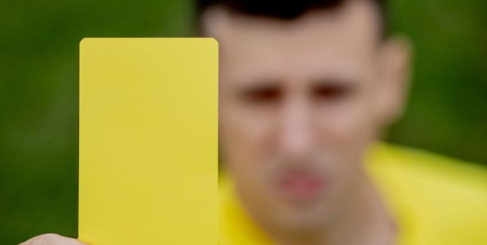 IBIA emite alerta de manipulação por cartão amarelo na 1ª rodada do Brasileirão