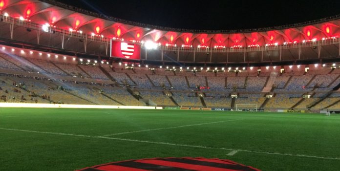 Genius-Sports-lança-apostas-ao-vivo-no-Brasileirão Descrição: Campo de futebol. Genius Sports lança apostas ao vivo no Brasileirão
