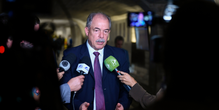 Foto de Aloizio Mercadante para ilustrar fala de presidente do BNDES, que sugeriu aumento dos impostos sobre apostas esportivas