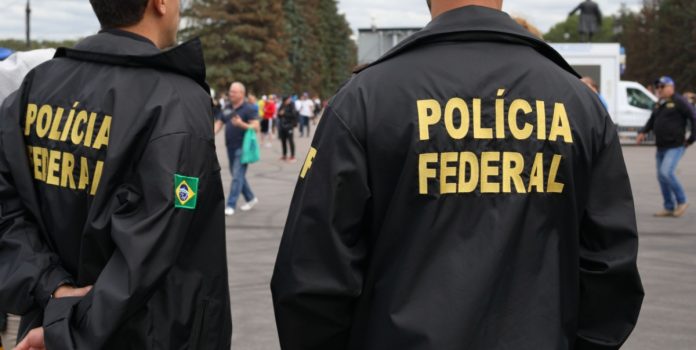 Agentes da PF representando posicionamento da corporação sobre a legalização de cassinos