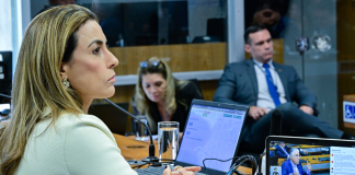 CPI das Bets rejeita relatório final de Soraya Thronicke Foto de Soraya Thronicke durante a CPI das Bets