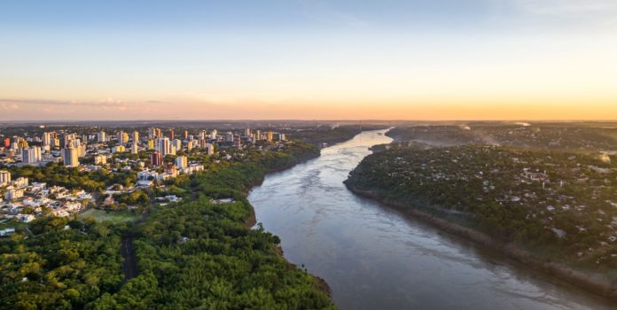 Foto de Foz do Iguaçu para falar sobre o lançamento do novo escritório da TG Lab