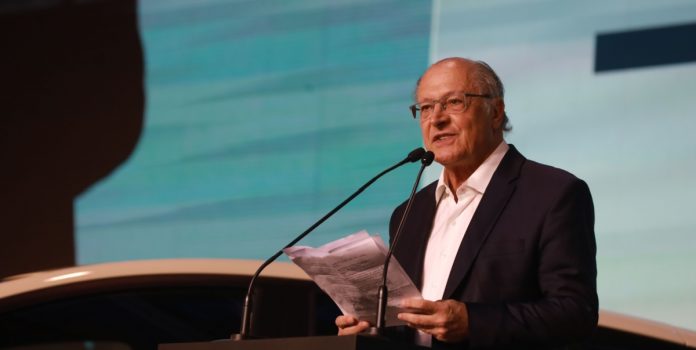 Foto de Alckmin para falar sobre sugestão de aumento do GGR para 27%