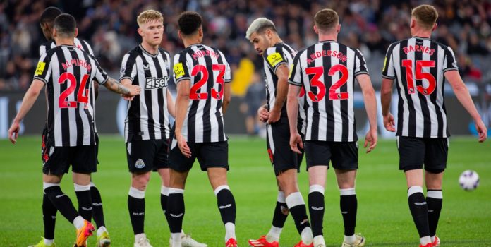 Imagem de equipe da Premier League para falar da restrição de patrocínios de apostas no espaço máster, que entra em vigor em 2025/2026