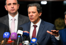 Ministro Fernando Haddad falando
