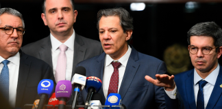 Ministro Fernando Haddad falando