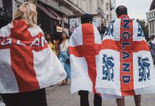 O atacante inglês Ryan Bowman foi banido após realizar mais de 6 mil apostas esportivas no futebol inglês