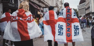 O atacante inglês Ryan Bowman foi banido após realizar mais de 6 mil apostas esportivas no futebol inglês