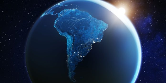 Imagem da América Latina vista pelo espaço