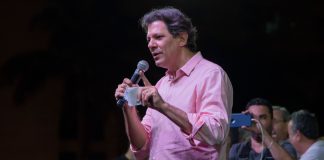 Fernando Haddad critica setor de apostas online: “Eu apertava o botão do para” em entrevista