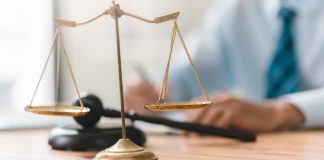 Hugo Baungartner, Esportes Gaming Brasil: “o setor de apostas precisa de estabilidade regulatória” Imagem conceitual de justiça