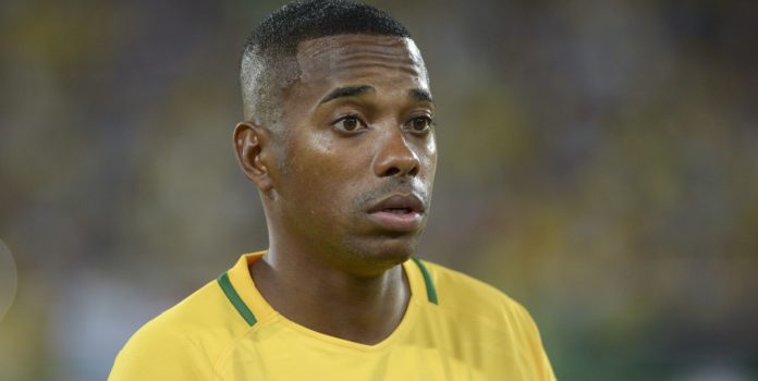 Robinho-e-Walter-Delgatti-planejam-lançar-site-de-apostas Ex-jogador Robinho e hacker Walter Delgatti estariam planejando lançar site de apostas após saída de Tremembé