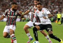 Foto de partida do Santos contra o Fluminense