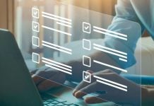 Procon de Juiz de Fora analisa hábitos de apostas on-line Formulário virtual aparecendo na frente da tela do computador