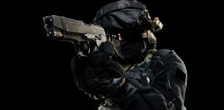 BTSBrasilTV e BetBoom anunciam transmissão de dois grandes torneios de CS2 Homem armado com uniforme escuro semelhante aos personagens de CS