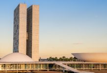 Comissão da Câmara dos Deputados aprova regime de urgência para dobrar taxação sobre impostos de apostas no Brasil