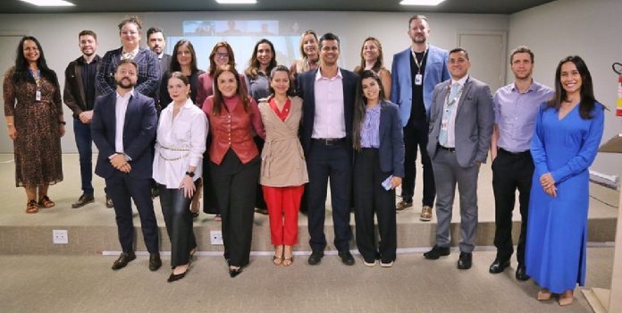 Representantes do governo e de entidades esportivas