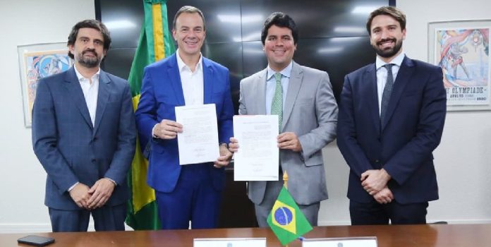 ministério-do-esporte-e-anjl-firmam-parceria-de-60-meses Representantes do Ministério do Esporte e da Associação Nacional de Jogos e Loterias