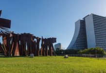 Monumento aos Açorianos, em Porto Alegre, no Rio Grande do Sul