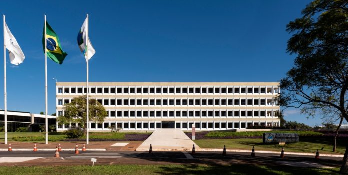 Apostas-com-Bolsa-Família-somam-R$-3-bilhões,-diz-TCU TCU revela que apostas com Bolsa Família somam R$ 3 bilhões em 2024