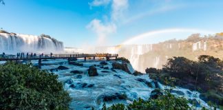 Vivo Gaming lança portfólio localizado para América Latina Foz do Iguaçu, localizado entre o Brasil e a Argentina, na América Latina
