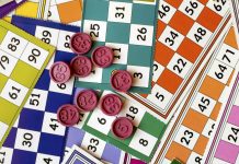 Cartelas e fichas de bingo