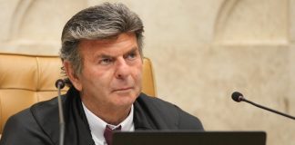 STF suspende temporariamente bloqueio de contas de beneficiários do Bolsa Família em sites de apostas Ministro Luiz Fux, do STF