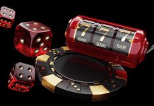 Indústria de jogos do Peru arrecada R$ 680 milhões Fichas de cassino, dados e caça-níquel com fundo preto