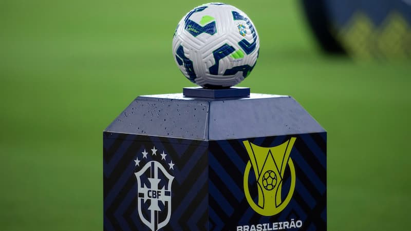 A bola de futebol da competição Brasileirão Betano.