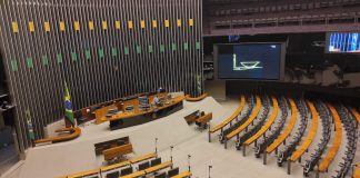 Projeto de lei que fortalece a repressão a operadores de apostas ilegais avança na Câmara dos Deputados Foto tirada do plenário da Câmara dos Deputados em Brasília.
