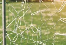ANJL comenta plataforma de combate à manipulação de resultados em encontro do MEsp Rede de futebol, branca, furada.