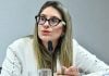 Daniele Cardoso, SPA: governo quer criar extrato consolidado para usuários de apostas Daniele Cardoso, mulher branca, loira, de óculos. Ela é a secretária de Prêmios e Apostas substituta.