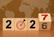 SPA publica Agenda Regulatória para 2026 e 2027 Blocos de madeiras com números para representar a mudança de 2026 para 2027, com um alvo fazendo referência ao número zero
