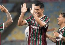 Fluminense renova patrocínio máster com Superbet até 2029 Jogadores do Fluminense celebram vitória.