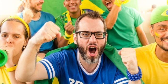 Brasileiros torcendo durante Copa do Mundo 2026.