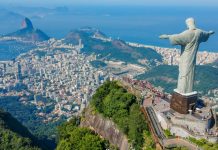 Fabíola Esteves assume presidência da LOTERJ após saída de Hazenclever Lopes Cançado Cristo Redentor visto de cima no Rio de Janeiro, cidade onde está a LOTERJ