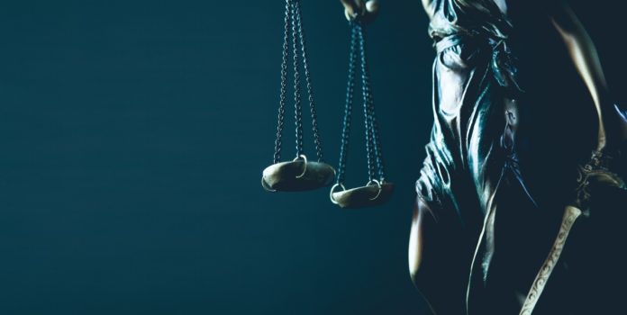 Legislacao-que-limita-publicidade-de-apostas-no-RS-deve-ser-questionada-judicialmente Balança da Justiça.