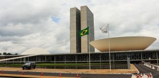 Congresso Nacional articula mudanças na MP que proíbe apostas no Brasil Foto do Congresso Nacional em Brasília.
