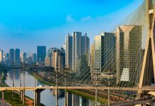 Flutter celebra um ano de operação no Brasil Vista da Ponte Octávio Frias de Oliveira, em São Paulo