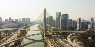 Foto tirada da cidade de São Paulo.