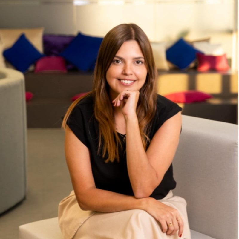 Foto de Fernanda Beato, gerente-geral da Unico no Brasil.