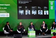 Thomas Carvalhaes, Ari Celia, Rony Silva, Bruno Veridiano Geraldini e Matt Sahakian discutindo sobre o Pix no SBC Summit Americas 2026