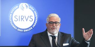 Emanuel Macedo de Medeiros comentando inciativa