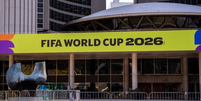 CazeTV-Afirma-Que-Falar-de-Odds-Nao-E-Publicidade Prefeitura de Toronto exibe faixa da Copa do Mundo 2026.