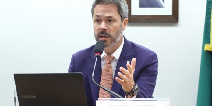 Deputado Saulo Pedroso em audiência pública da Comissão do Esporte
