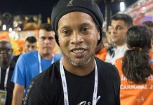 CreedRoomz lança Kickoff Roulette Ronaldinho Ronaldinho Gaúcho é fotogrado durante Carnaval do Rio de Janeiro.